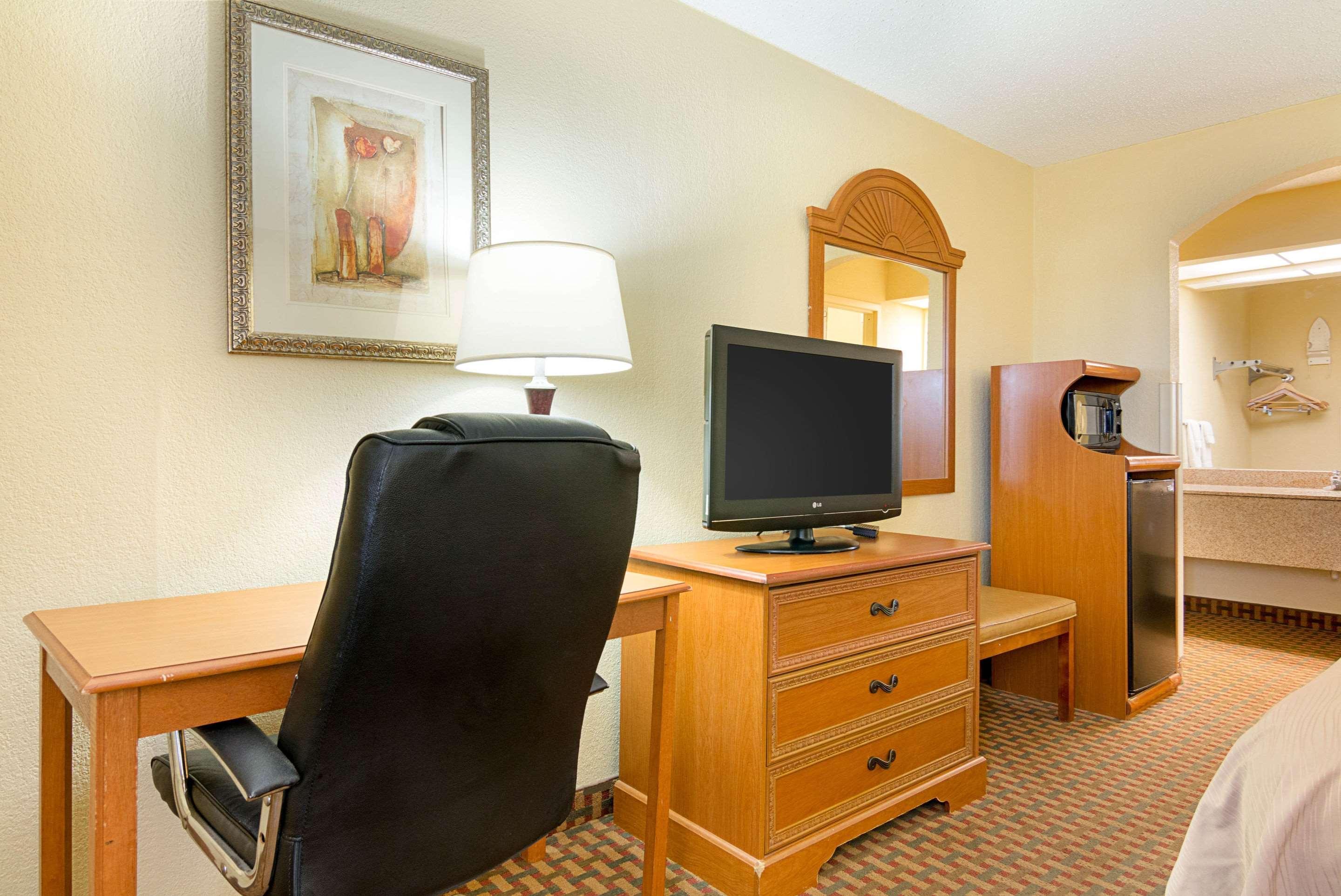 Quality Inn Near Casinos And Convention Center Bossier City Zewnętrze zdjęcie